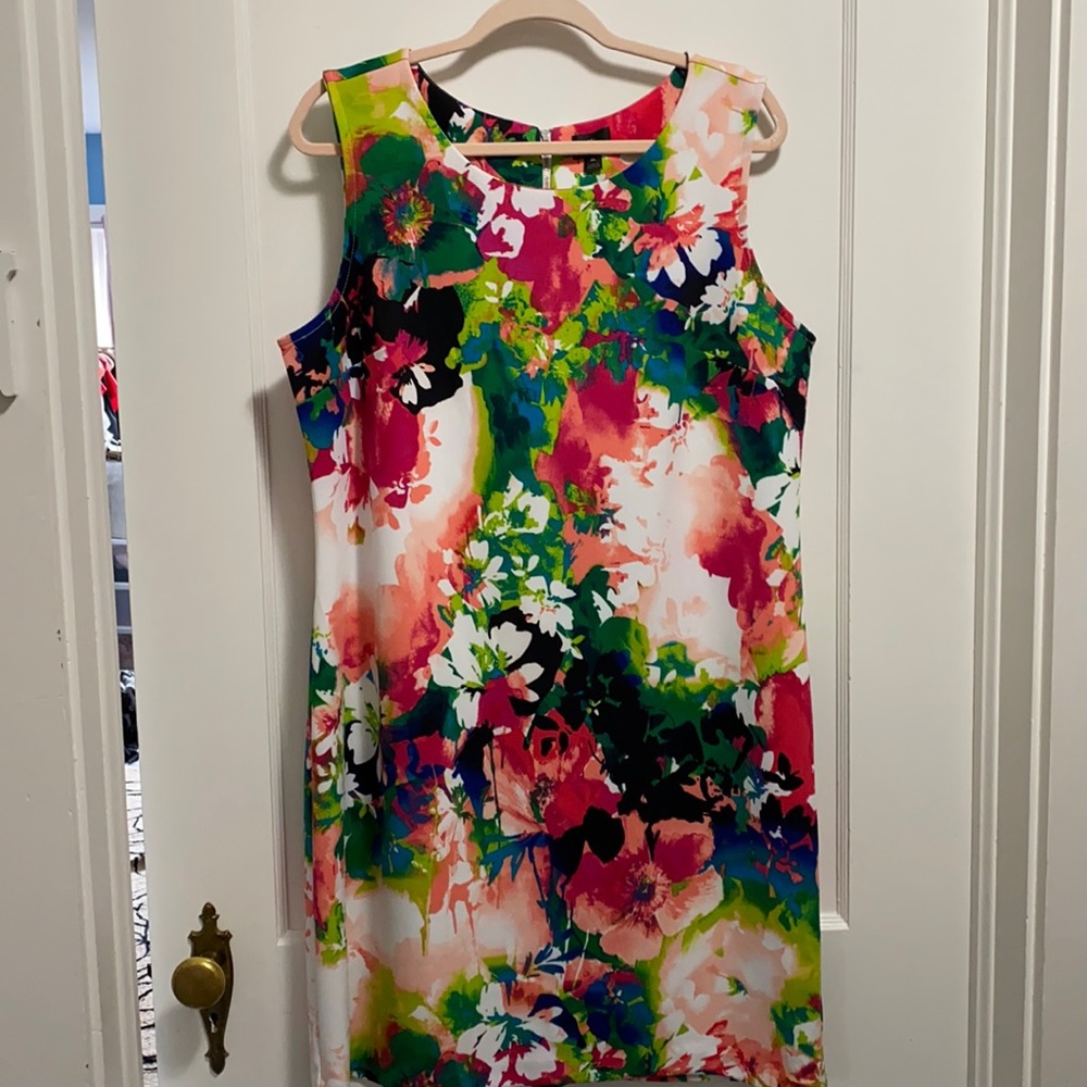 Women’s dress